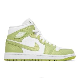 NIKE AIR JORDAN’s- Green Python 1 Mid Lime Green and White EUC- Size 7.5 Women’s